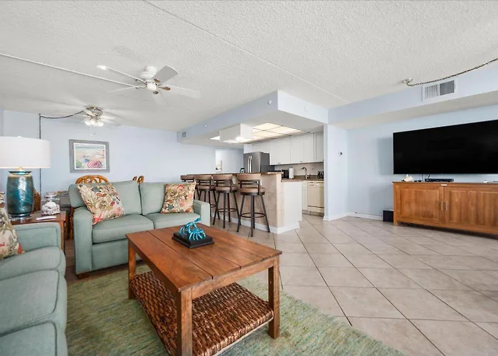 Oceanfront Quay Unit With Outdoor & Indoor Pool