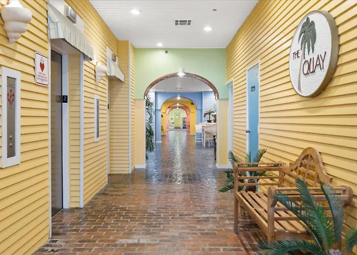 Oceanfront Quay Unit With Outdoor & Indoor Pool *