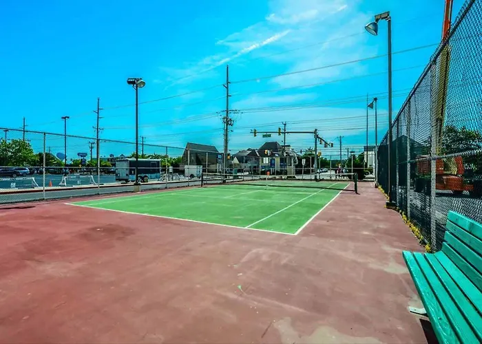 Oceanfront Quay Unit With Outdoor & Indoor Pool